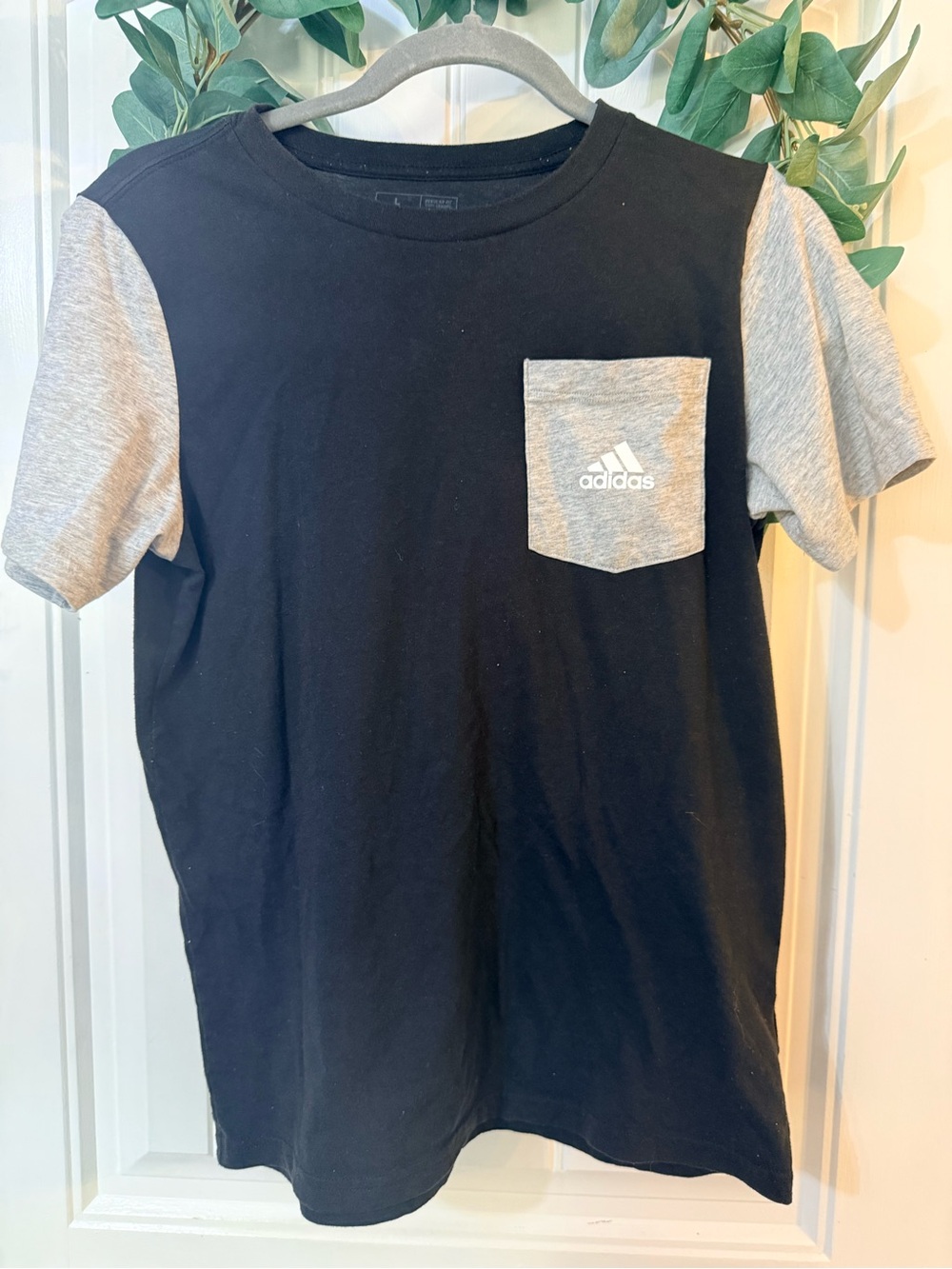 💫4/$25 • Adidas Colour Block Pocket Detail T-Shirt